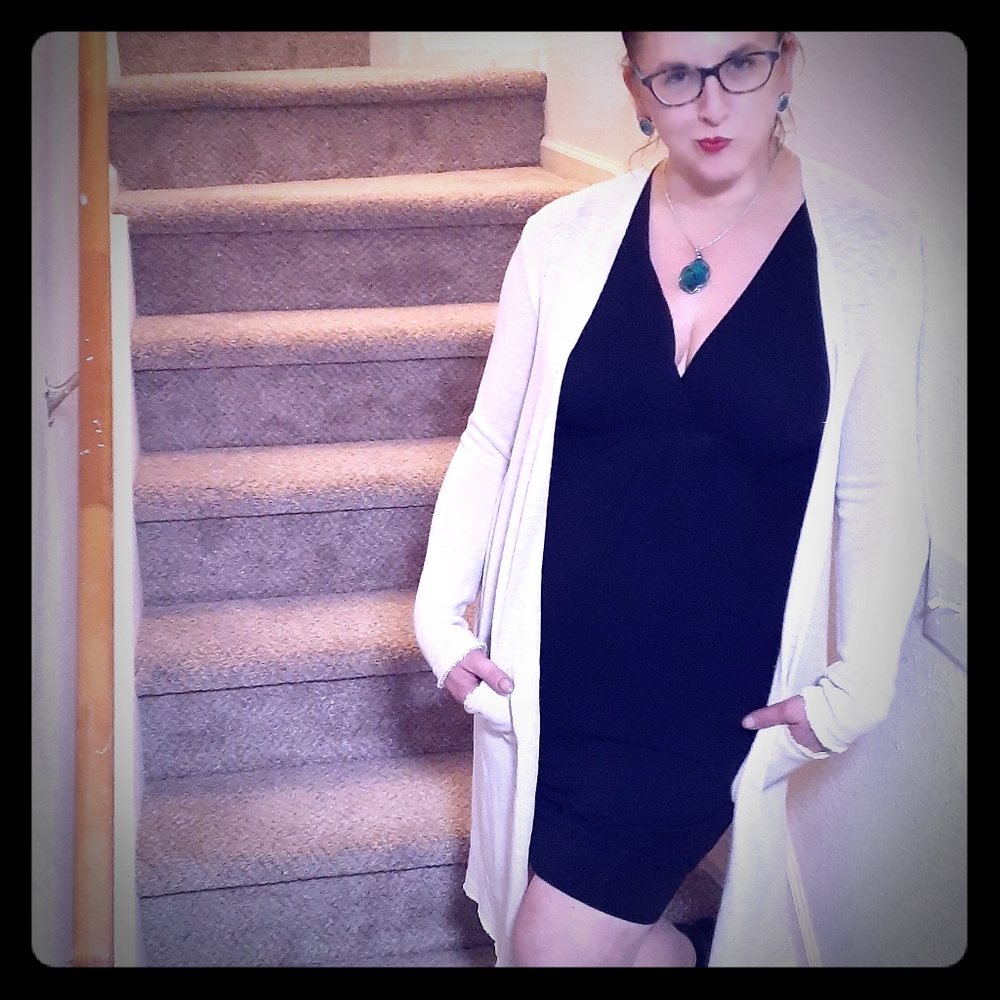 Lightweight beige duster